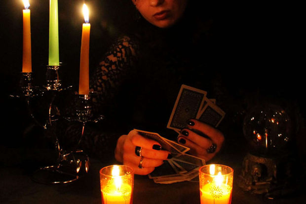 Bakıda falçı fırıldağı: “500 manat verməsən, oğlun öləcək”