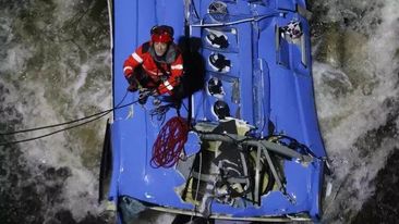 İspaniyada sərnişin avtobusunun çaya düşməsi nəticəsində ölənlərin sayı artıb