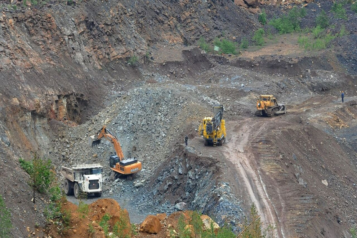 Qarabağda mədənləri qanunsuz istismar edən şirkət fəaliyyətini dayandırıb