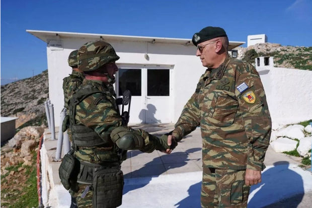 Yunanıstanın Baş Qərargah rəisindən təxribat: Türkiyə sularında yerləşən adaya getdi - FOTO