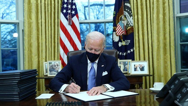 Bayden ABŞ büdcəsini təsdiq edib