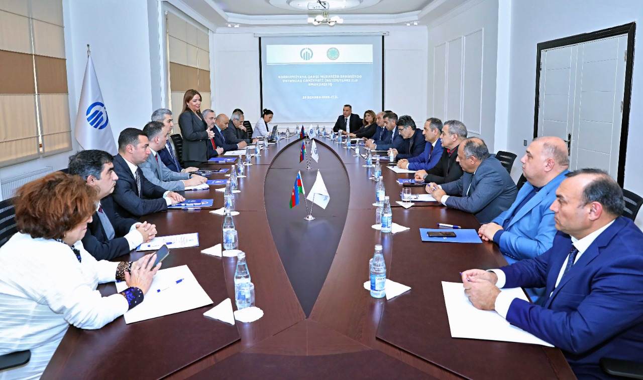 “Korrupsiyaya qarşı mübarizə istiqamətində fəaliyyət göstərən qeyri-hökumət təşkilatlarının dövlət orqanları ilə əməkdaşlığının gücləndirilməsi”  adlı tədbir keçirilib
