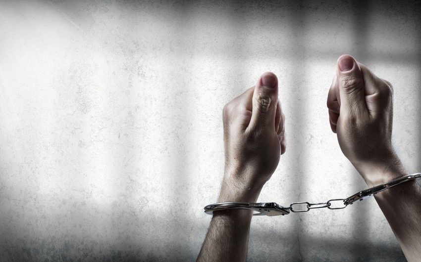 Güney Azərbaycanda bacı-qardaş həbs, şallaq və nağd pul cəzasına məhkum edilib