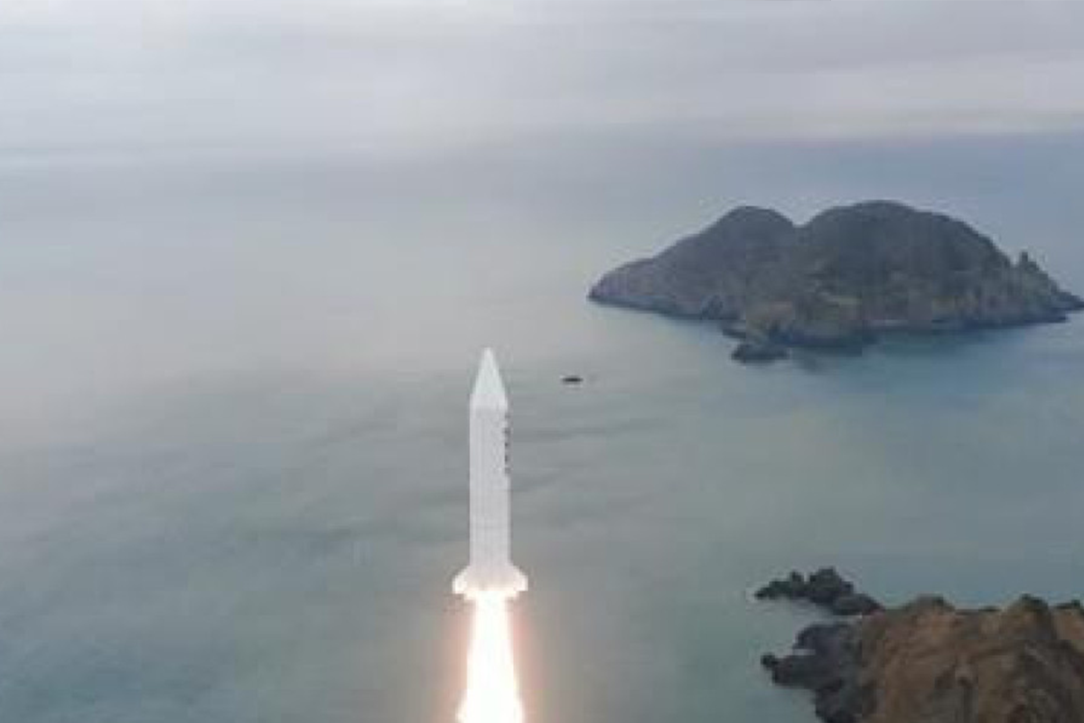 Cənubi Koreya bərk yanacaqla çalışan kosmik aparatı sınaqdan keçirib