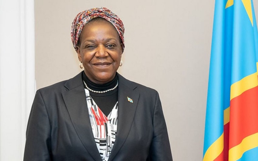 Konqonun Fransadakı səfiri külli miqdarda mənimsəmədə şübhəli bilinərək geri çağırılıb