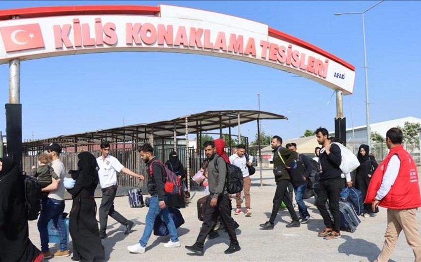 Türkiyədəki suriyalıların sayı açıqlanıb