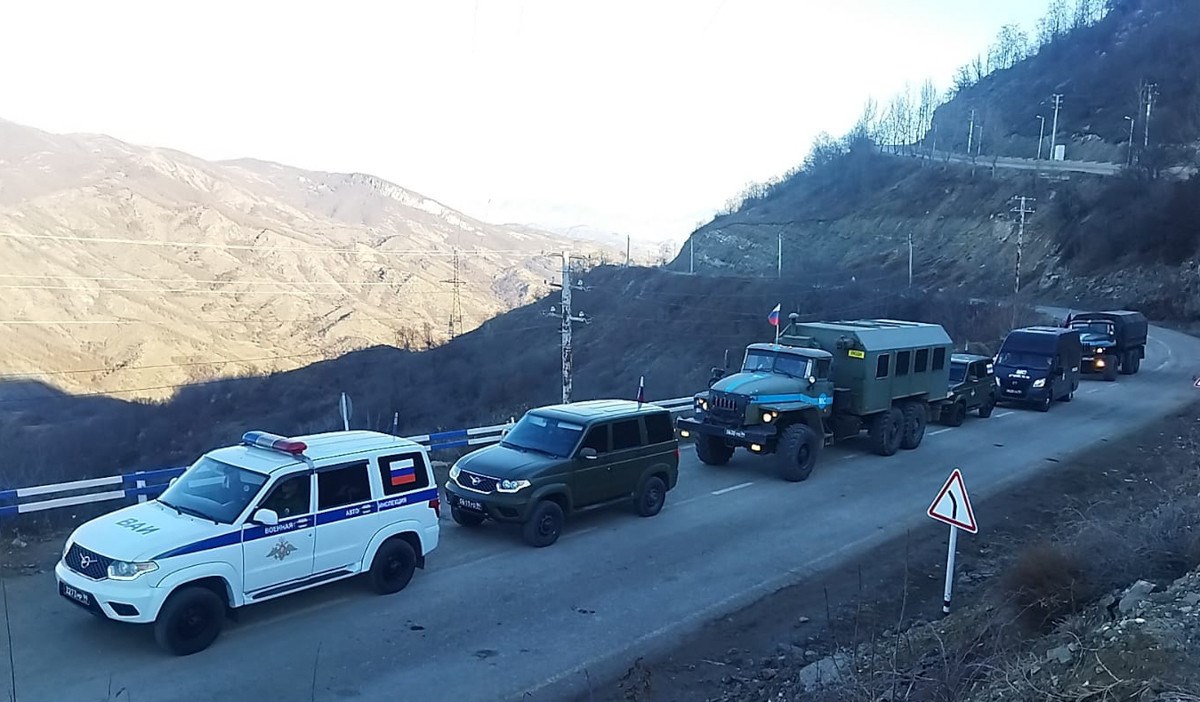 Laçın-Xankəndi yolunda aksiya keçirilən yerdən RSK-nın 6 müxtəlif təyinatlı avtomobili keçib