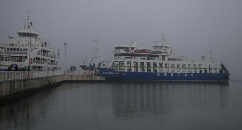 İstanbul boğazı gəmilərin keçidi üçün bağlı qalır
