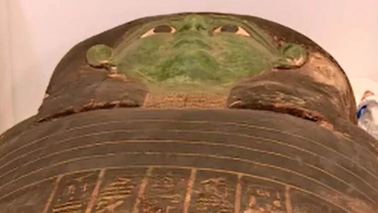 ABŞ oğurlanmış qədim Yaşıl Tabutu Misirə qaytarır
