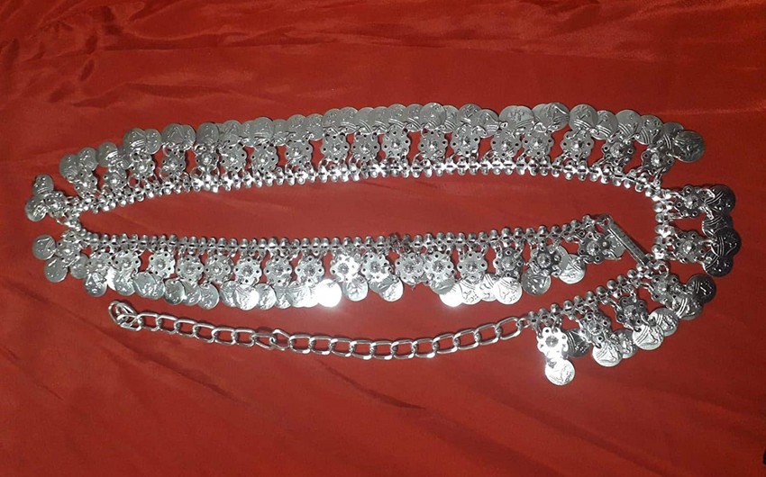 Bakıda evdən antik şamdanlar, mücrü və gümüş oğurlanıb