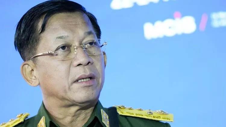 Myanmada 7 min 12 məhbus üçün əfv qərarı verilib