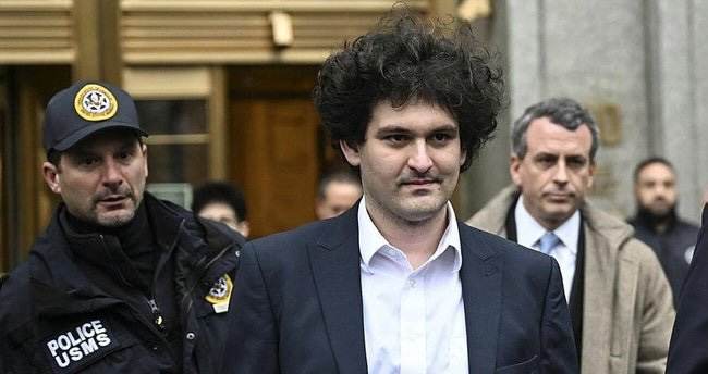 FTX-in keçmiş baş direktoru dələduzluq ittihamlarını rədd edib