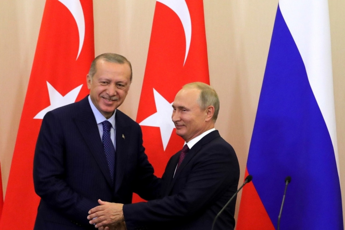 Putin Ərdoğana Rusiyanın Ukrayna ilə bağlı dialoqa açıq olduğunu bildirib
