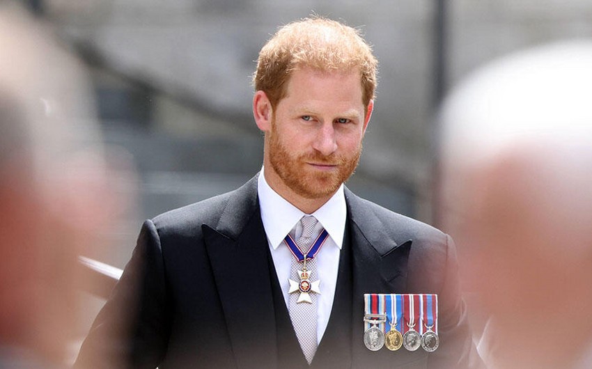 Мемуары принца Гарри появились в продаже в Великобритании