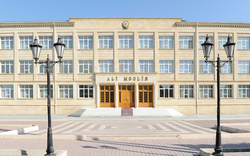 Naxçıvan Ali Məclisinin sessiyası keçirilib, büdcə təsdiqlənib - YENİLƏNİB