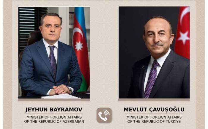 Azərbaycan və Türkiyənin XİN başçıları regiondakı vəziyyəti müzakirə ediblər