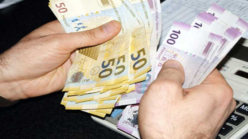 Bu şəxslərin maaşları artırıldı