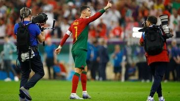 Ronaldo “Qızıl top”un surətini 532 min funta satdı