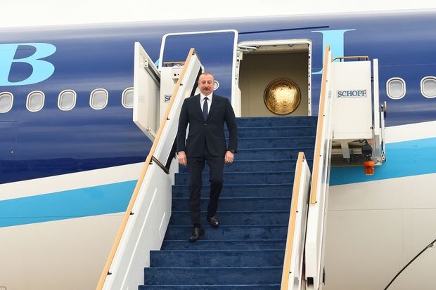 Prezident İlham Əliyev Birləşmiş Ərəb Əmirliklərinə işgüzar səfərə gedib - FOTO