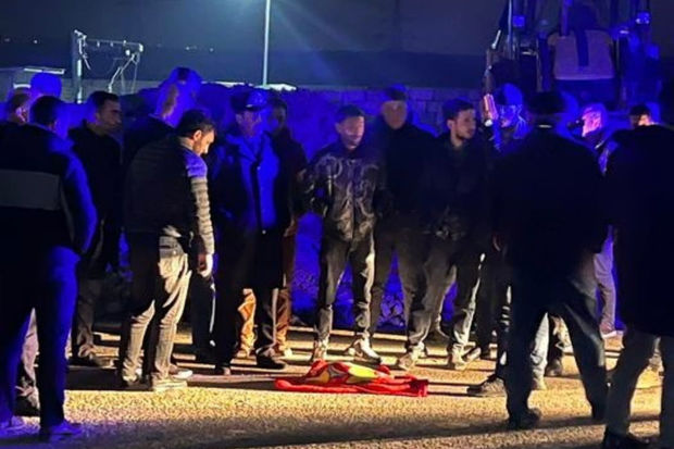 Azərbaycanda küçəyə atılan yeni doğulan körpə öldü - VİDEO