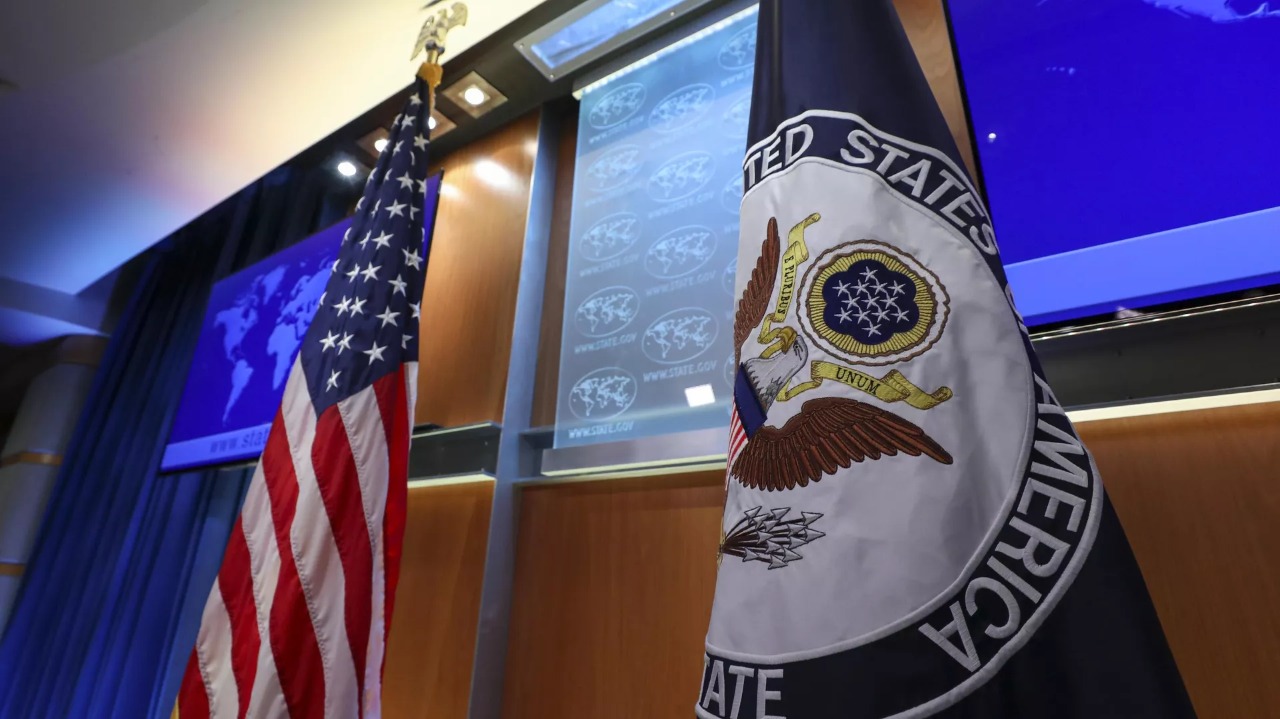 ABŞ Belarusun 25 rəsmisinə viza qadağası qoydu