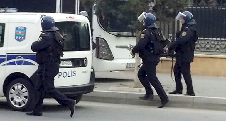 Polis Kürdəmirdə əməliyyat keçirdi: saxlanılanlar var