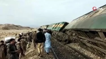 Pakistanda sərnişin qatarına hücum: 18 YARALI