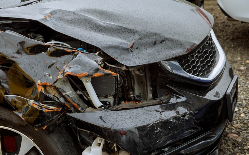 Saatlıda sərxoş sürücü ustaları vurub, ölən var