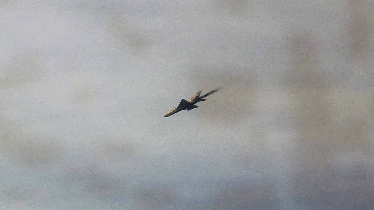 Ruanda Konqo Demokratik Respublikasının döyüş təyyarəsini vurdu