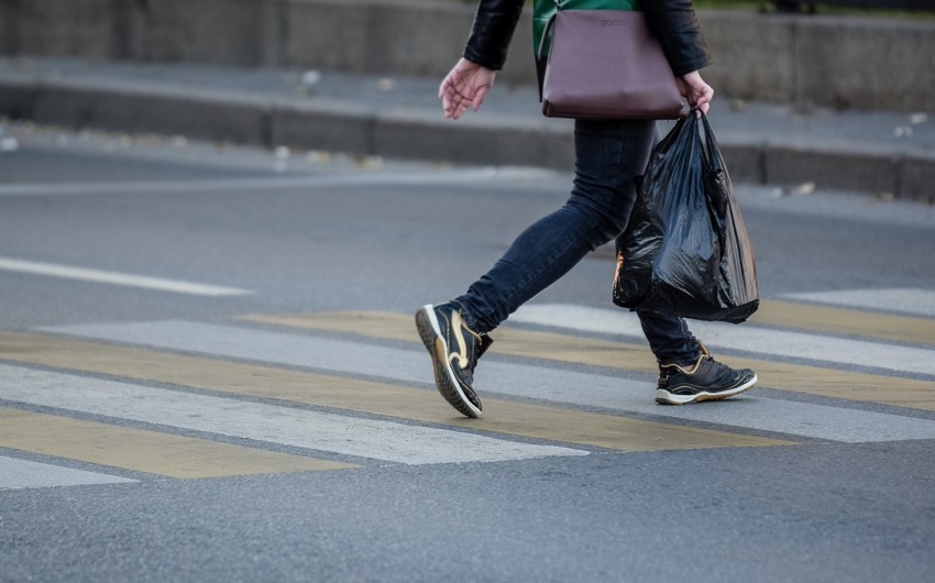 В Баку автомобиль сбил 36-летнюю женщину