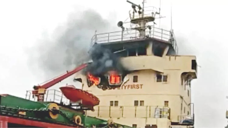 Xersonda Türkiyə gəmisinə raket düşüb