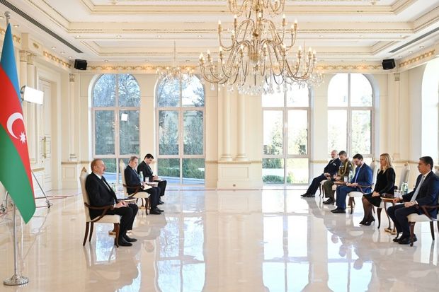 Prezident Yunanıstanın Azərbaycanda yeni təyin olunan səfirini qəbul etdi - YENİLƏNİB + FOTO
