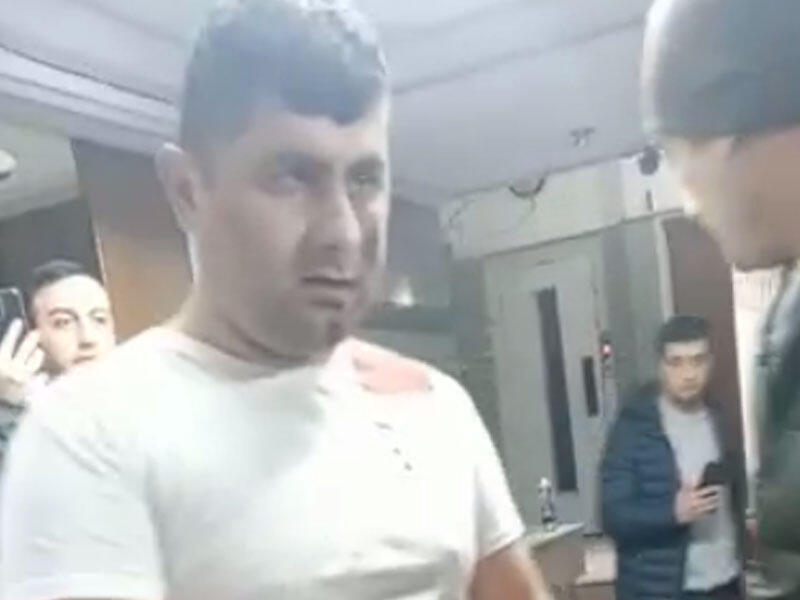 Terrorun qarşısını almağa çalışan səfirlik əməkdaşı hadisədən danışdı - VİDEO