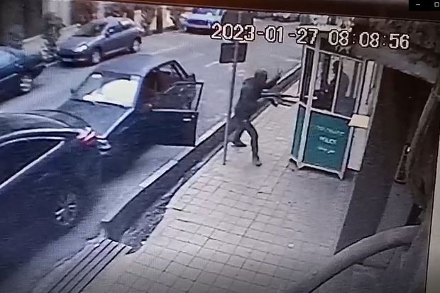 İran polisi səfirliyimizə edilən terror aktının qarşısını niyə almayıb? - Hadisə yerindən YENİ ANBAAN VİDEO