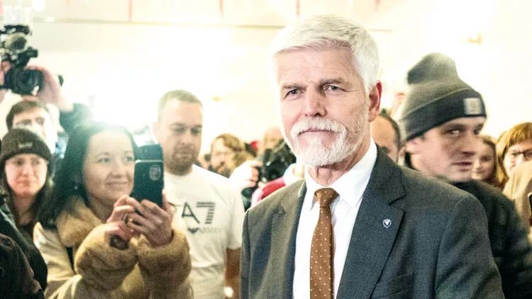 İstefada olan general Pavel Çex Respublikasının prezidenti olub