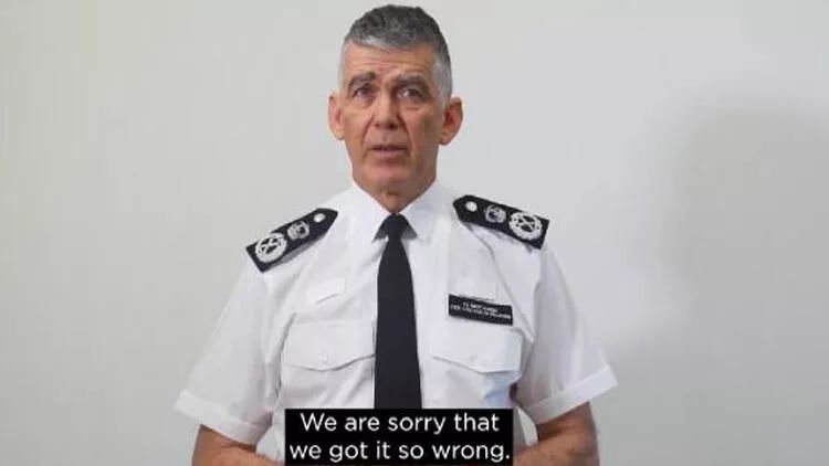 Britaniya polisi 34 ildən sonra üzr istəyib