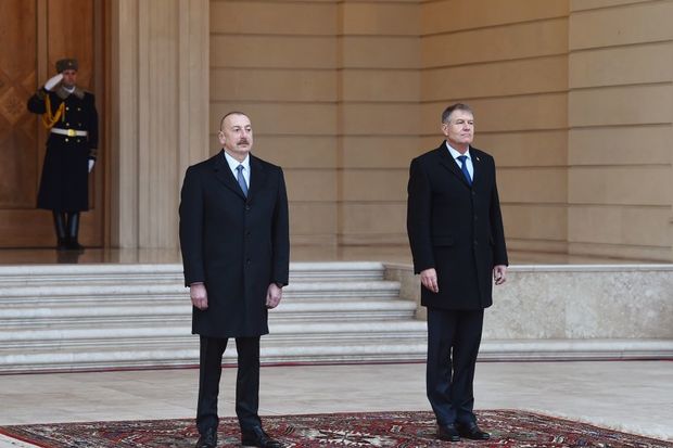 Rumıniya Prezidentinin rəsmi qarşılanma mərasimi olub - FOTO