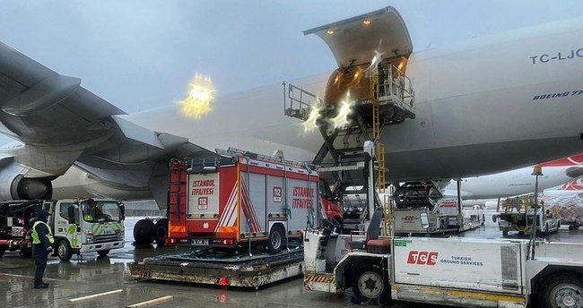 THY zəlzələ bölgəsinə 850 ton humanitar yardım daşıyıb