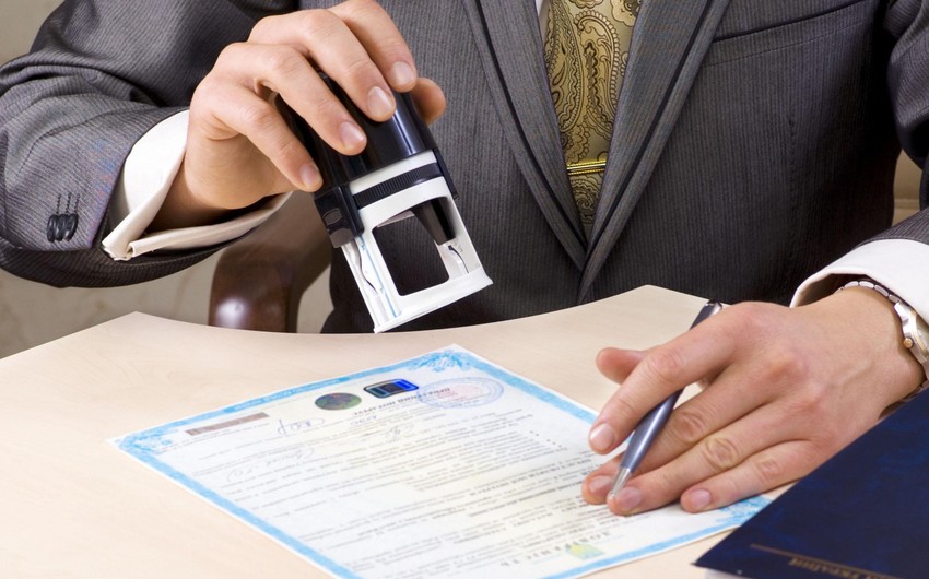 Atası, anası, əri, övladı, bacısı və qardaşı Azərbaycan vətəndaşı olanlara daimi yaşamaq icazəsi veriləcək