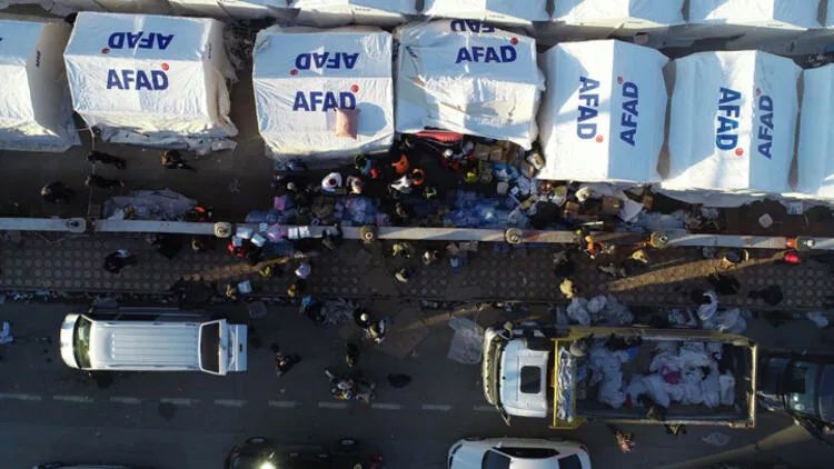 Zəlzələdən zərərçəkənlər İslahiyedəki çadır şəhərciyinə yerləşdirilib