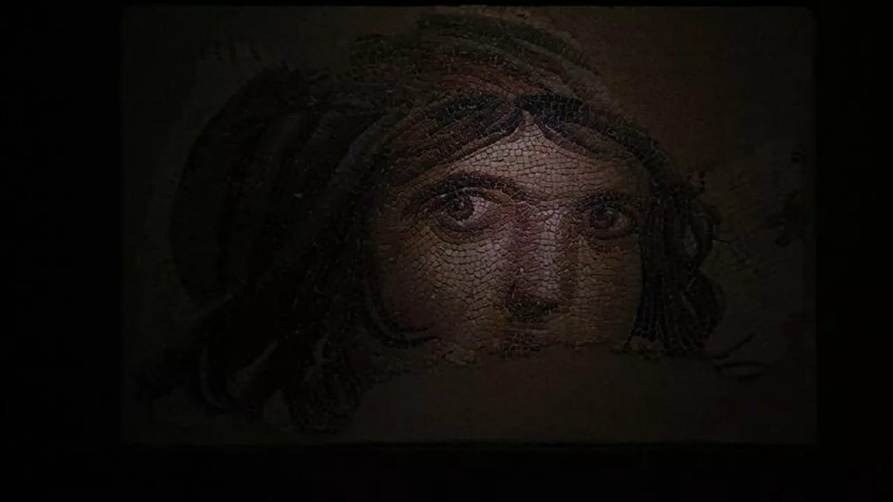 Zəlzələ Türkiyənin ən mühüm tarixi yerlərini də vurdu: Tarixi Parlament binası DAĞILDI 