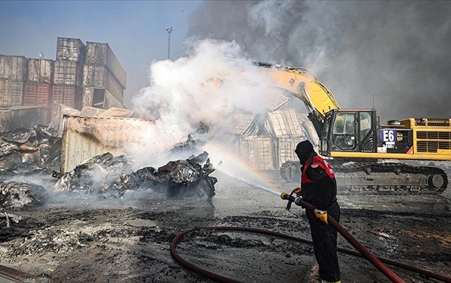 İskenderun limanındakı yanğın söndürüldü