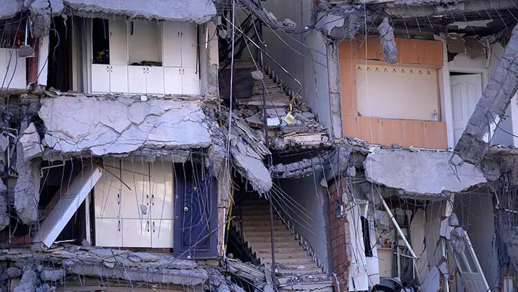 Qaziantepdə dağılmış binalarla bağlı araşdırma aparılır