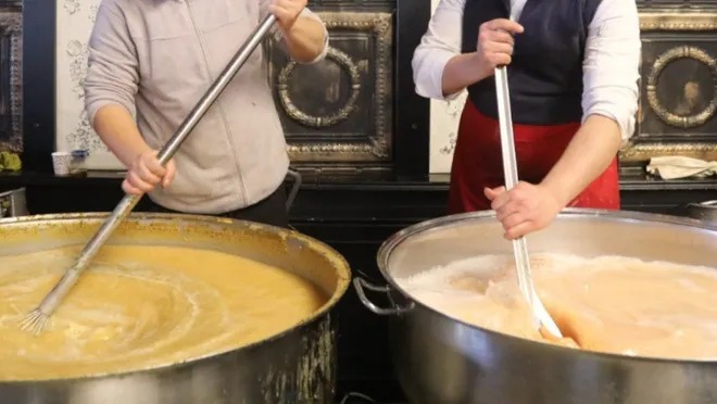 Türkiyədə baha qiymətə şorba satan obyektə 1 milyon 860 min lirə cərimə kəsildi