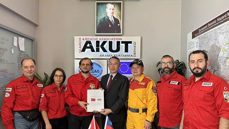 Tayvan komandası bütün avadanlıqlarını Türkiyəyə bağışlayıb