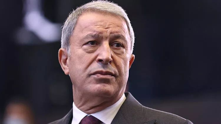 Zəlzələ bölgəsində olan nazir Akar NATO toplantısına qatılmayacaq