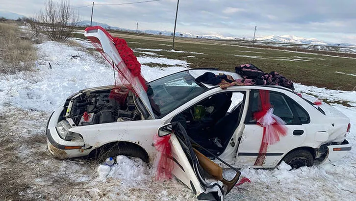 Toy karvanında ağır qəza: bəy öldü - FOTO