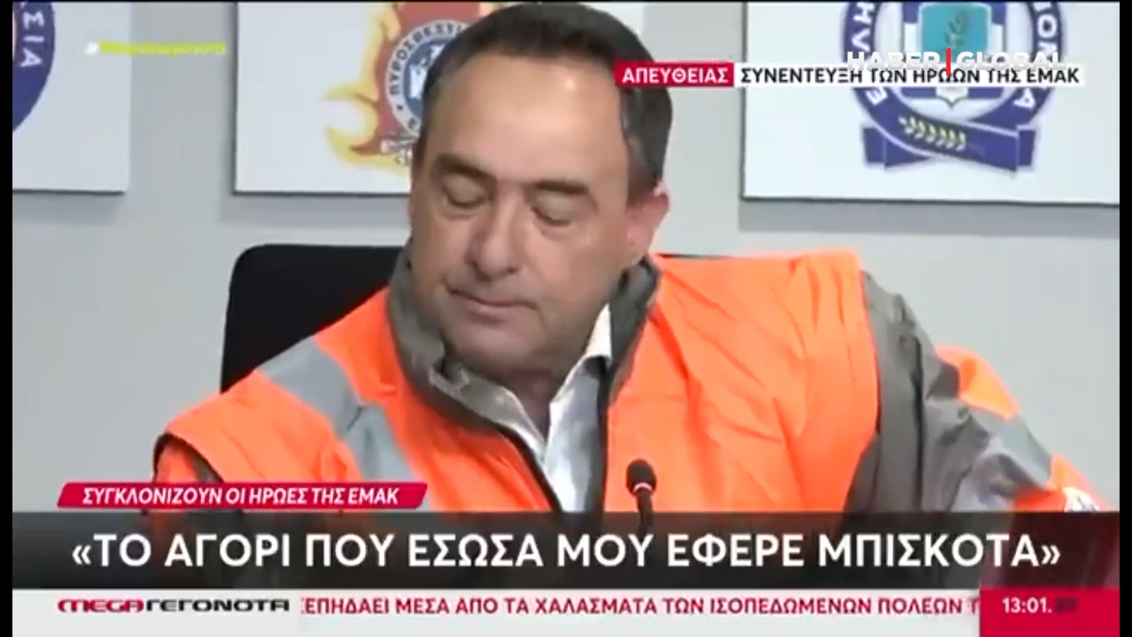 Yunan xilasedici dağıntılarda gördüyü hadisədən belə təsirləndi: Bir qutu peçenye... - VİDEO