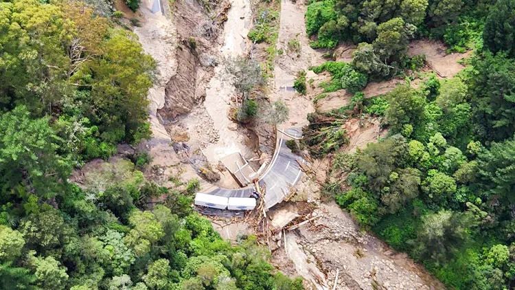 Yeni Zelandiyanı vuran qasırğada 4 nəfər ölüb