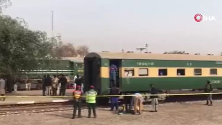 Pakistanda qatarda partlayış baş verib: 1 ÖLÜ, 4 YARALI